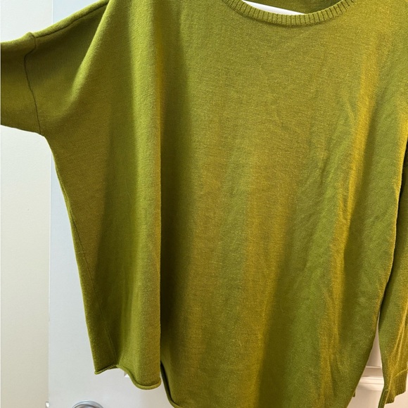 Stunning EF Sweater - Picture 8 of 11